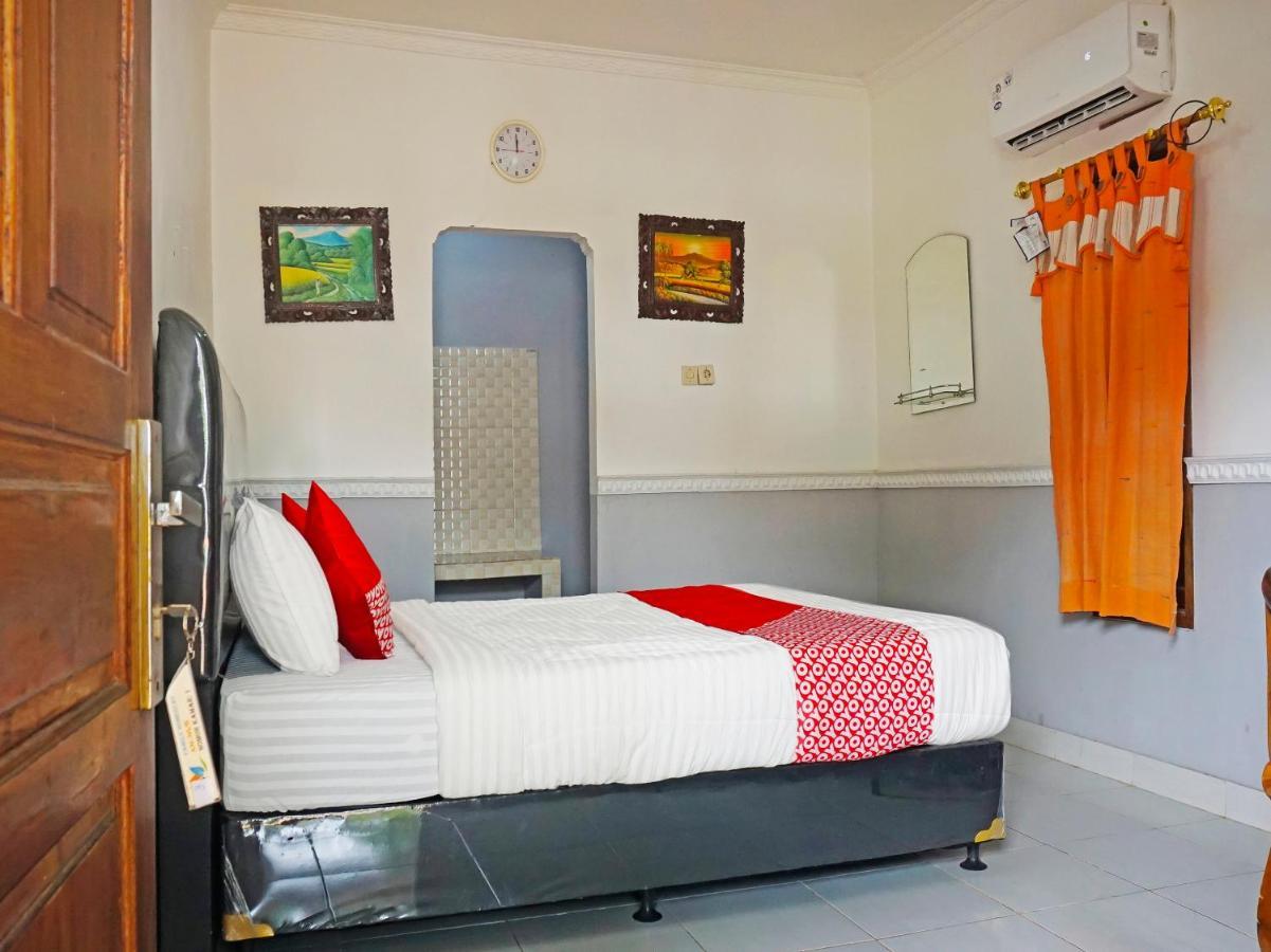 Oyo 90369 An Nur Family Homestay Syariah Cigombong Exterior photo